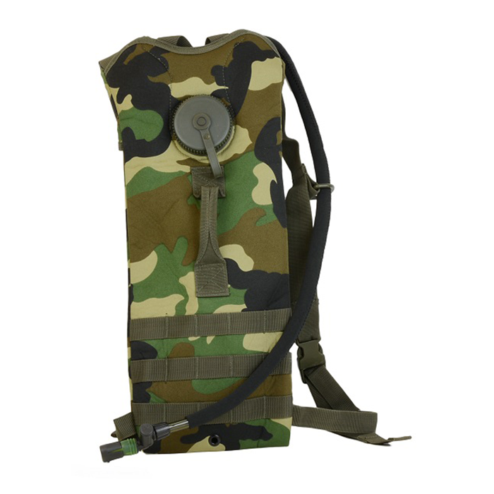 101-INC camelbag extreme woodland